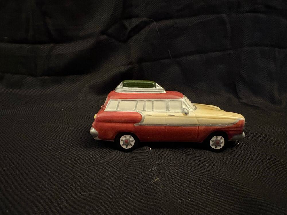 Dept 56 Snow Village Accessory Classic Car Hand Painted Original Box Christmas